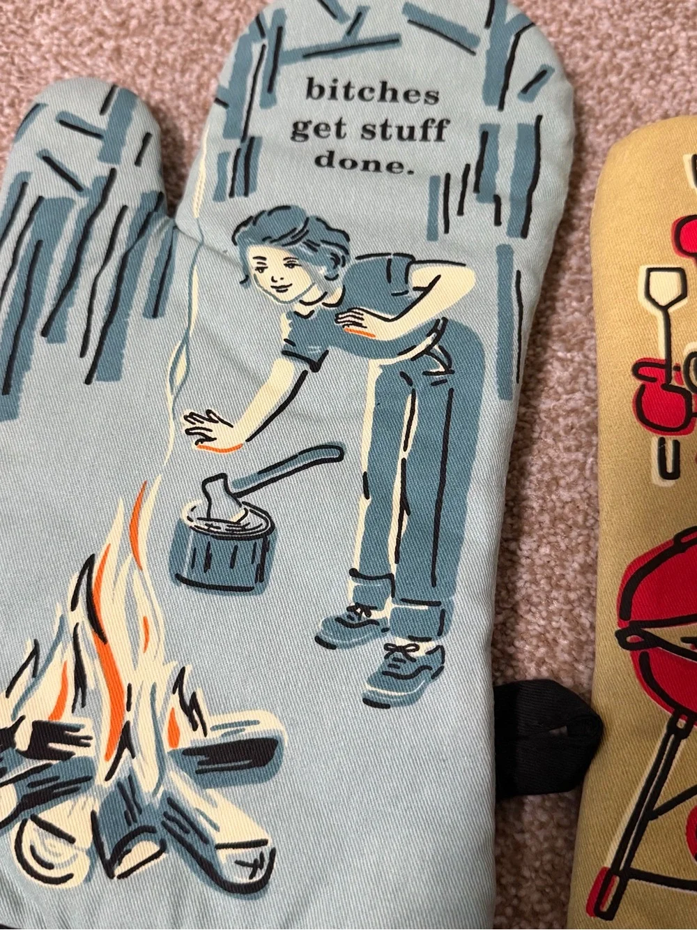 Blue Q “Naughty” Oven Mitt Set of 2 Funny Retro BBQ Camping Kitchen Mitts
